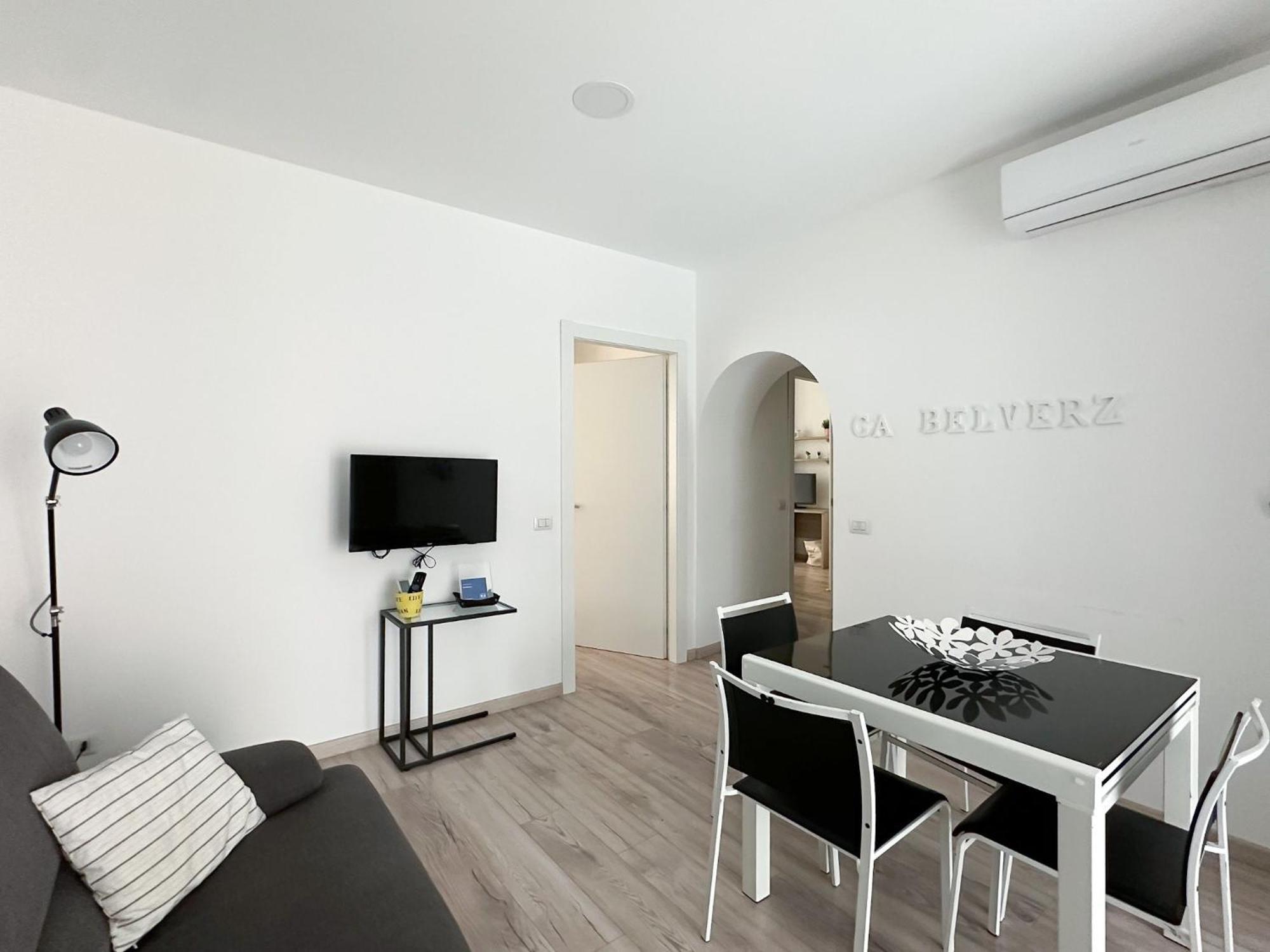 Ca Belverz Center Town Apartment 贝拉焦 外观 照片