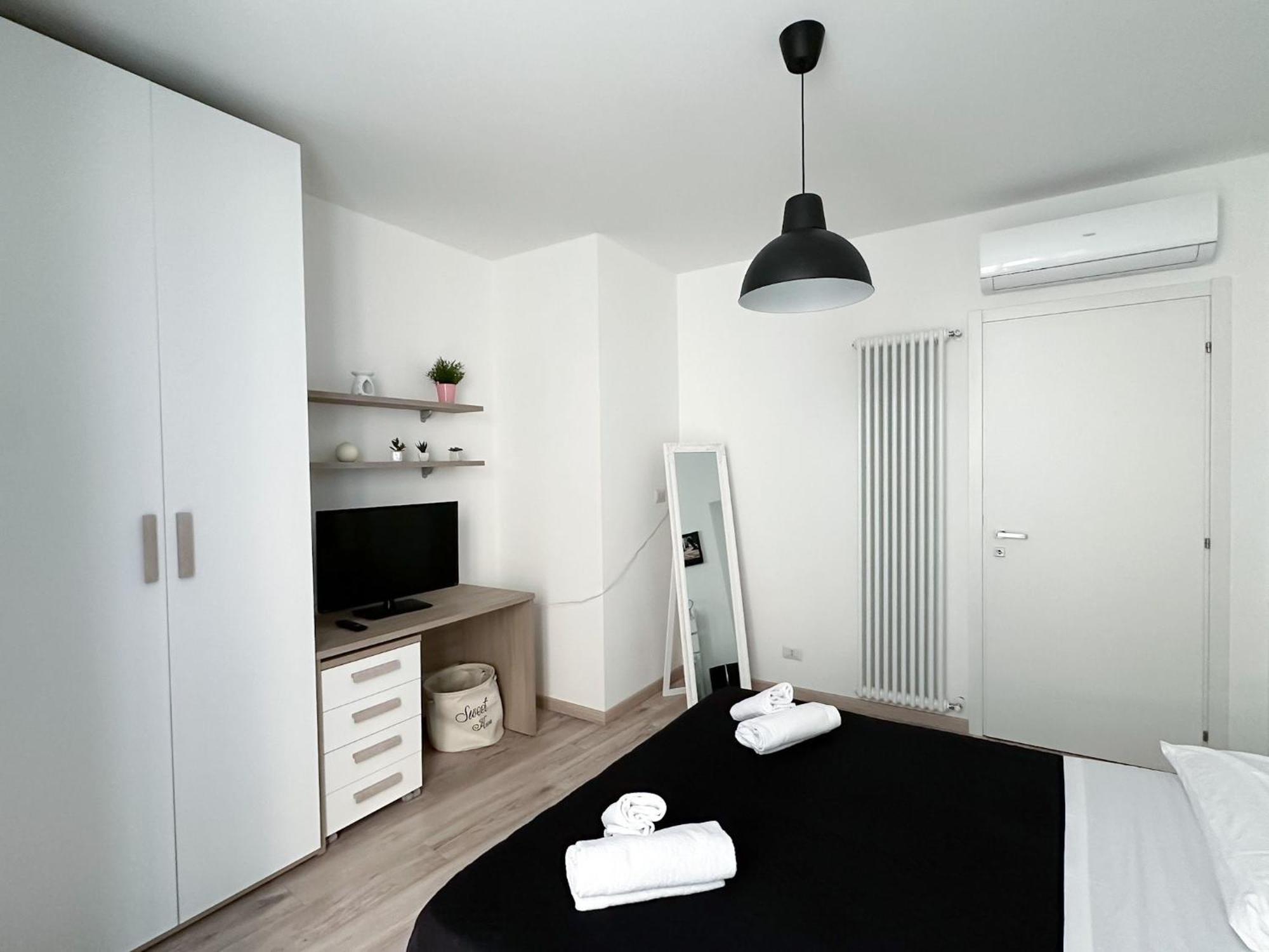 Ca Belverz Center Town Apartment 贝拉焦 外观 照片