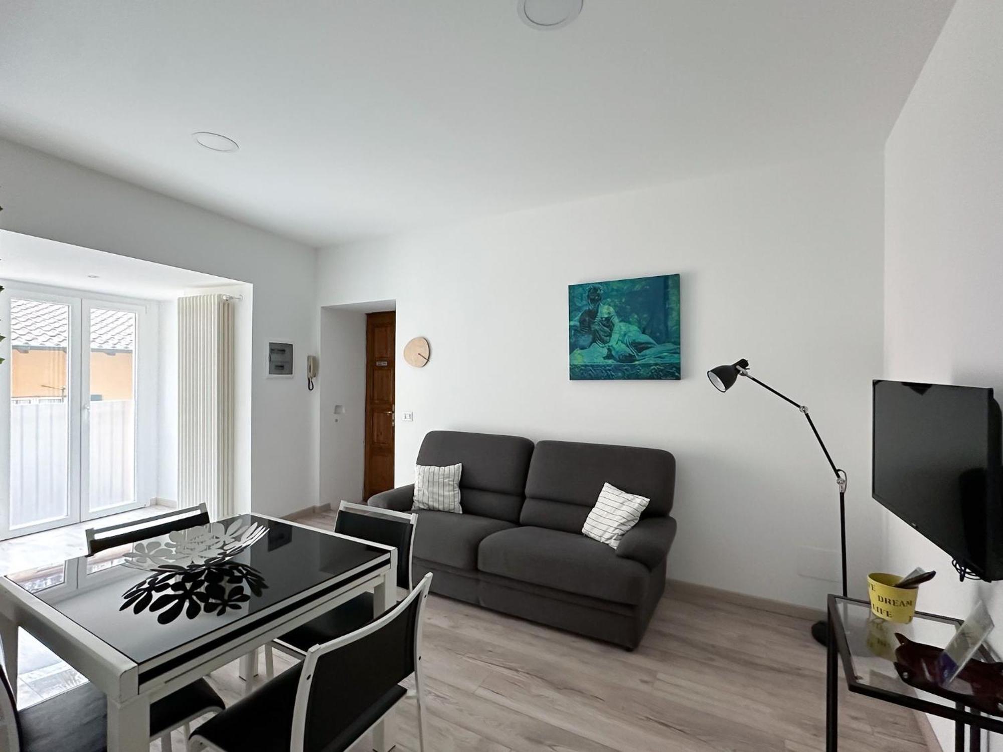Ca Belverz Center Town Apartment 贝拉焦 外观 照片